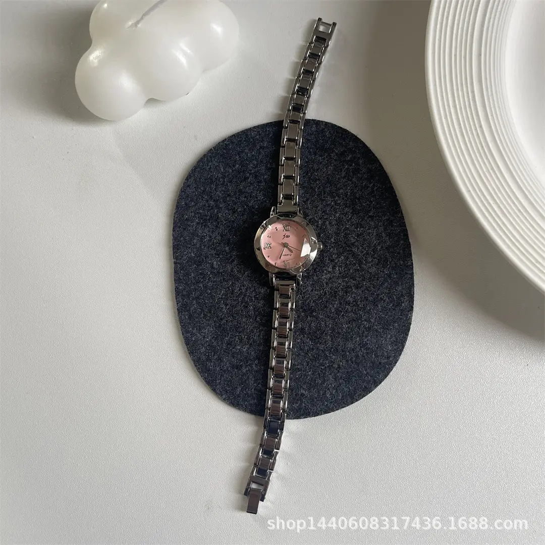 Niche Round Small Dial Student Forest Bracelet Steel Band Simple Elegant Compact Watch Female Ins Accessible Luxury Retro — feature 15