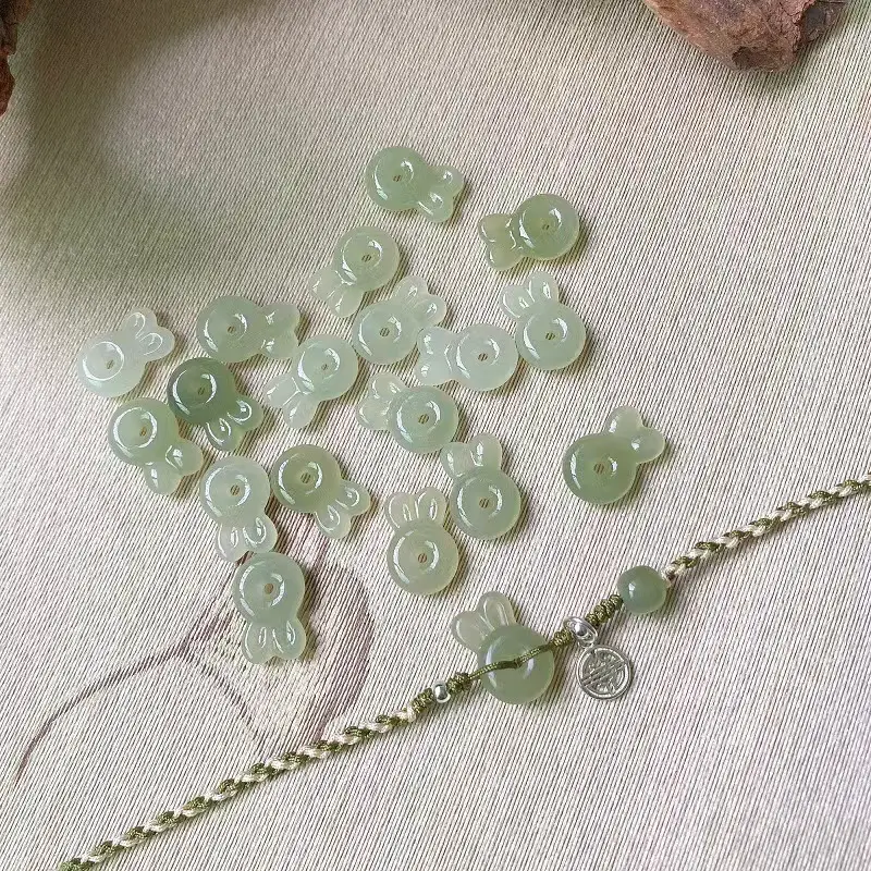 Hetian Jade Rabbit Bracelet Clear Water Material — feature 4
