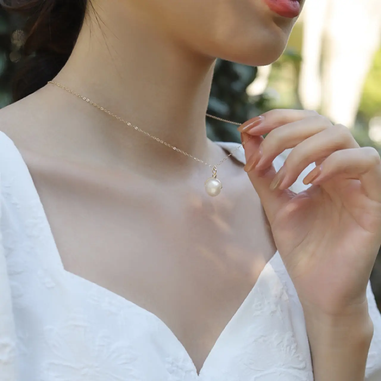 Baroque Pearl Necklace with Clavicle Chain for Women