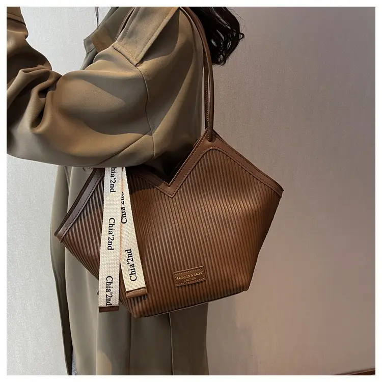Korean Style Black Ribbed Shoulder Bag for Women — feature 12