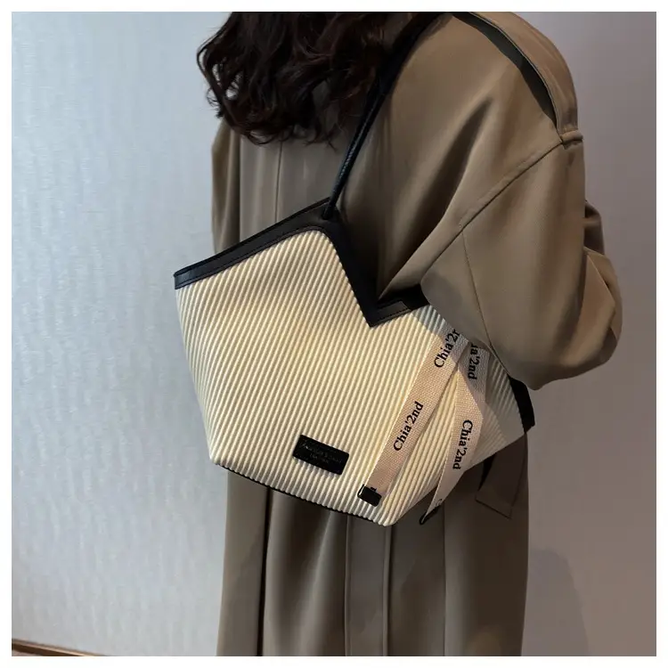 Korean Style Black Ribbed Shoulder Bag for Women — feature 16