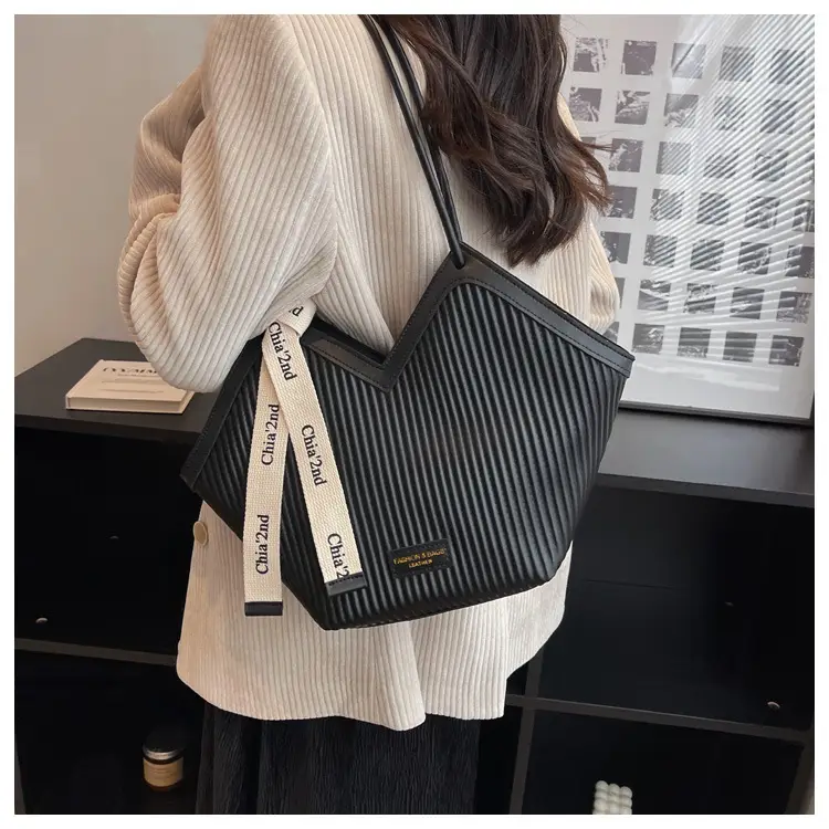 Korean Style Black Ribbed Shoulder Bag for Women — feature 22