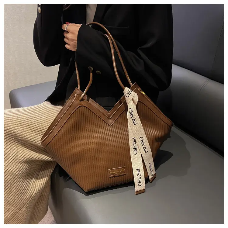 Korean Style Black Ribbed Shoulder Bag for Women — feature 33