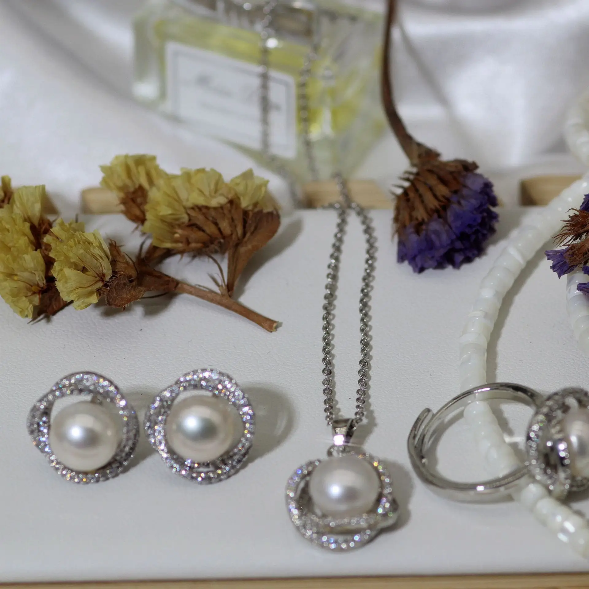 S925 Pearl Earrings Classic Bird's Nest Design — feature 6