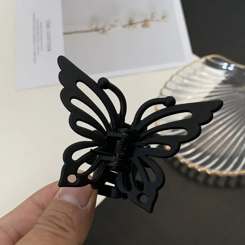 7.7CM Hollow Butterfly Hairpin Black White Gold — feature 7