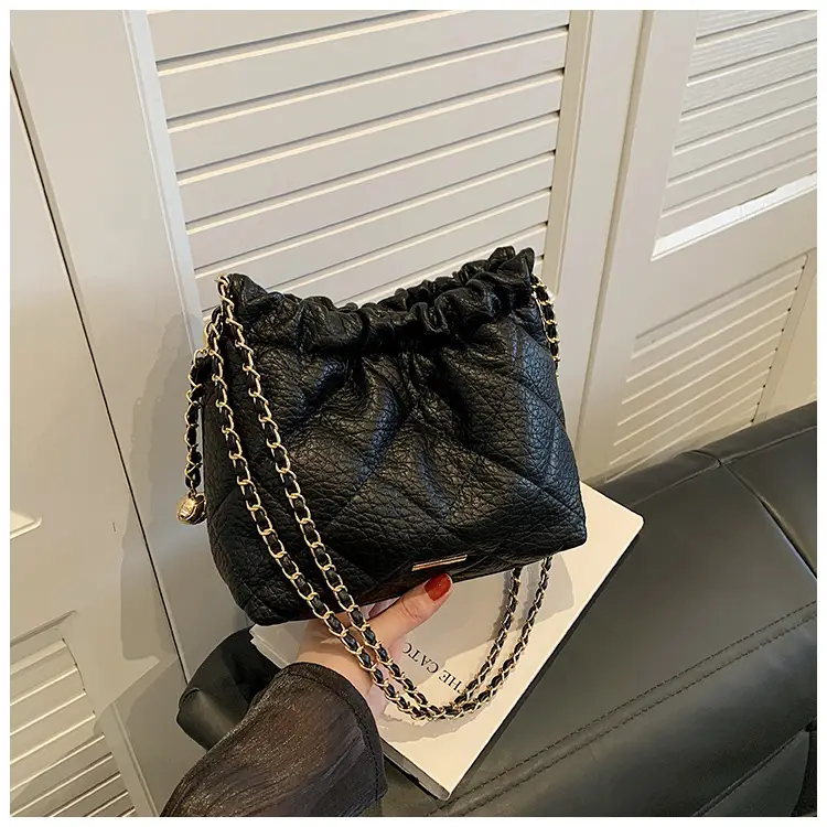 White Pleated Leather Shoulder Bag with Chain Strap — feature 28