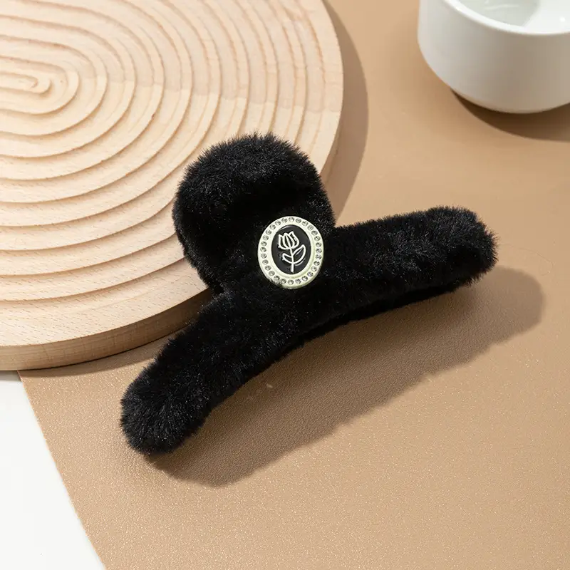 Stuffed Winter Hair Clip for Girls, Sand Shark Clip, Hair Volume, Headgear — feature 25