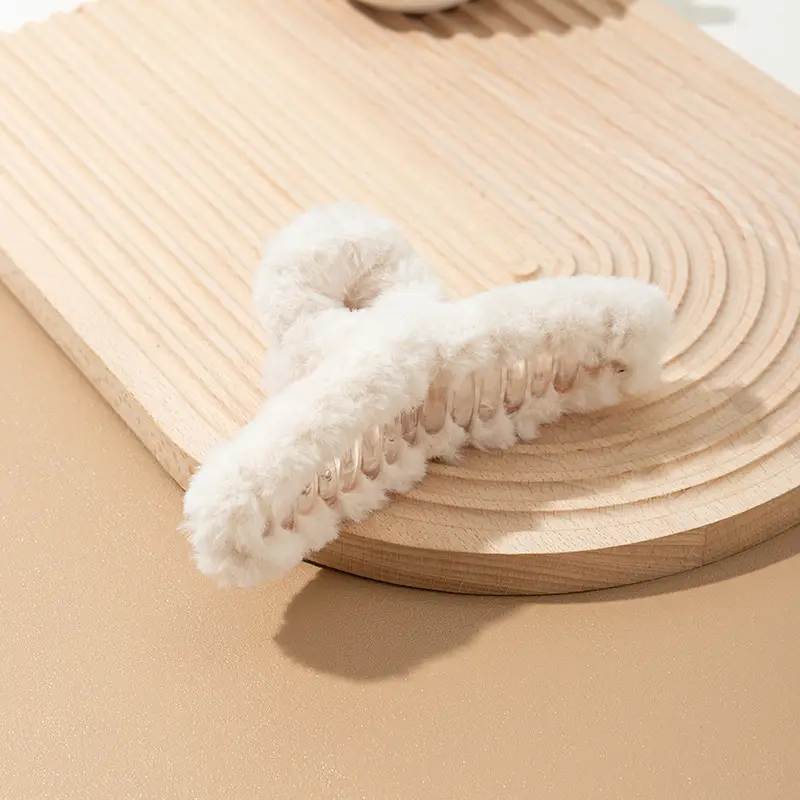Stuffed Winter Hair Clip for Girls, Sand Shark Clip, Hair Volume, Headgear — feature 9