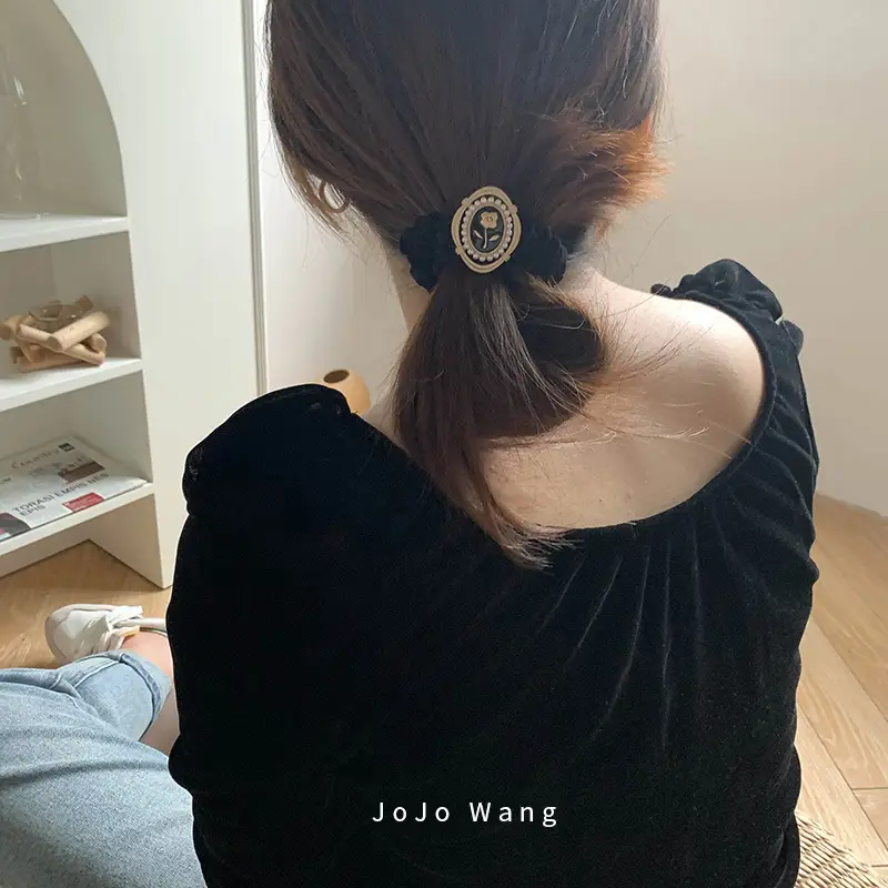 Satin Pearl Hair Bands Black Cream Gold — feature 6