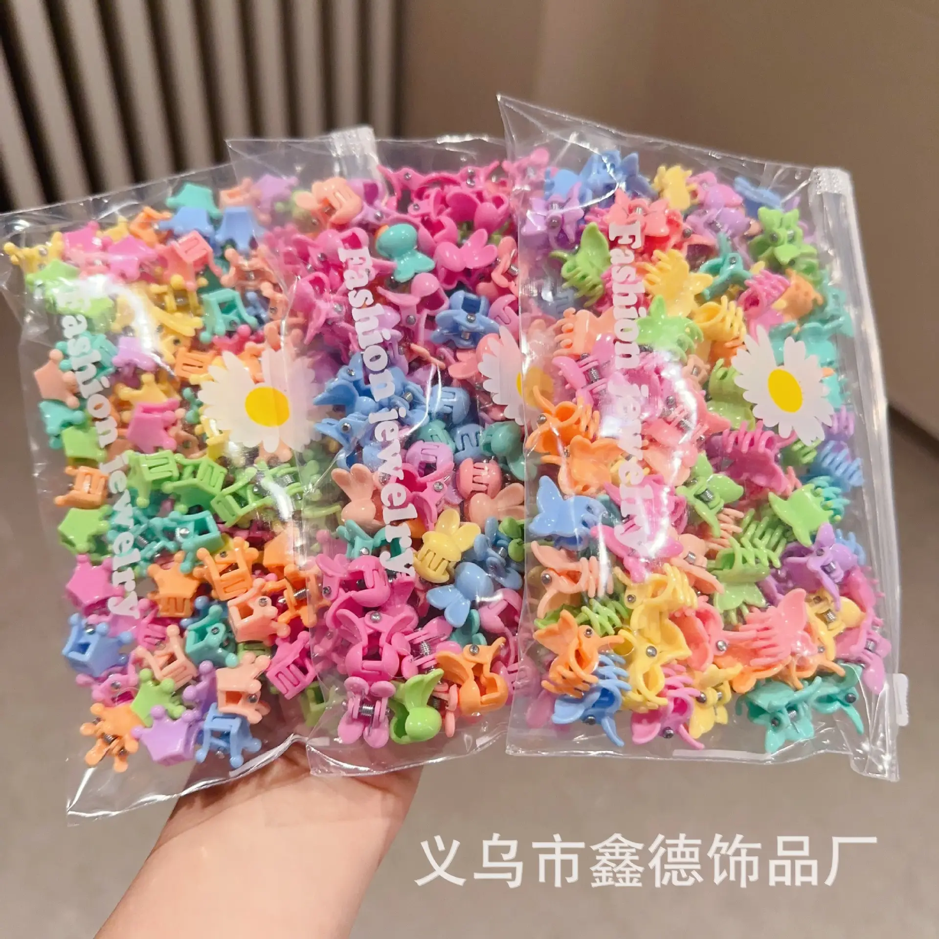 New Style Canned Hair Clips for Girls Mini Bangs - Image 5
