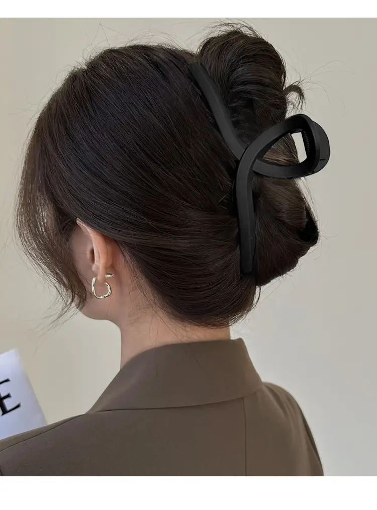 Oversized Hairpin Clip for Back of Head 15cm — feature 3