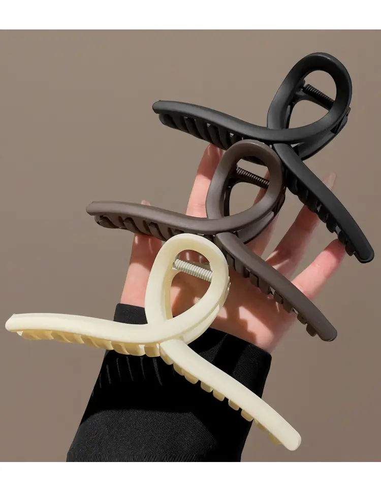 Oversized Hairpin Clip for Back of Head 15cm — feature 4