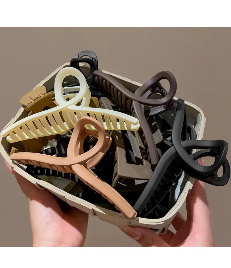 Oversized Hairpin Clip for Back of Head 15cm — feature 6