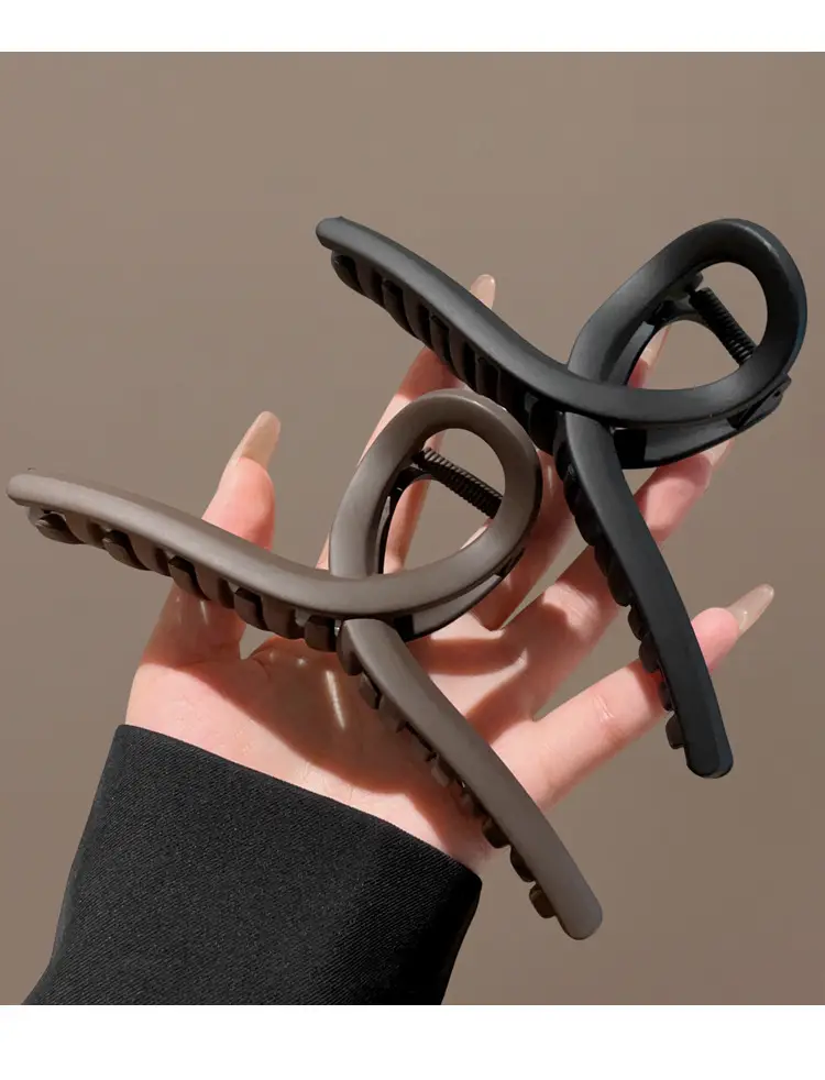 Oversized Hairpin Clip for Back of Head 15cm — feature 8