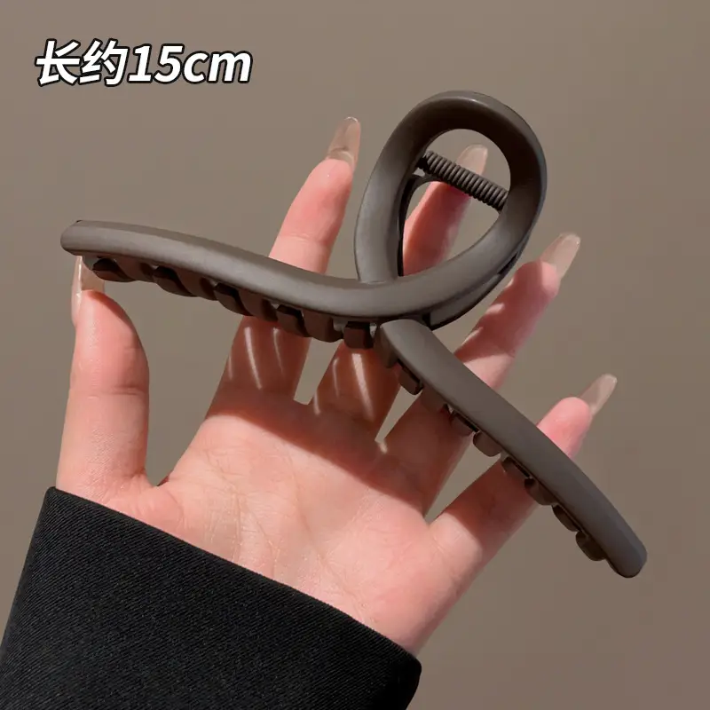 Oversized Hairpin Clip for Back of Head 15cm - Image 2