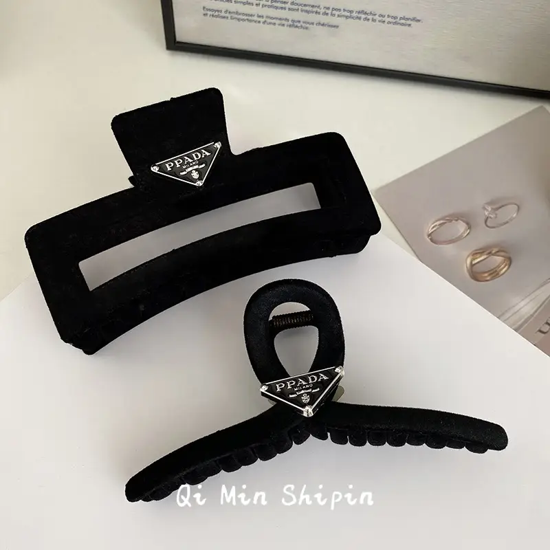 Black Triangular Logo Hair Clip Retro French Shark 2023 - Image 3