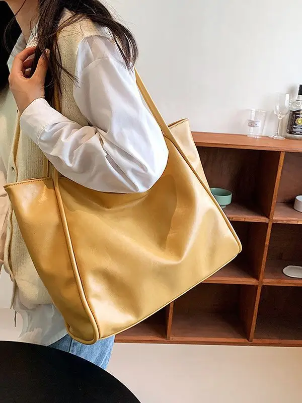 Women's Large Capacity White Shoulder Bag 2023 - Image 7