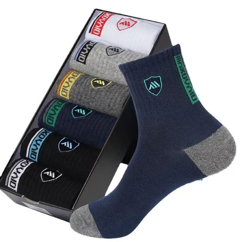 sp socks men's mid-calf socks trendy versatile autumn and winter warm Men's stockings letters sports trendy socks breathable manufacturers