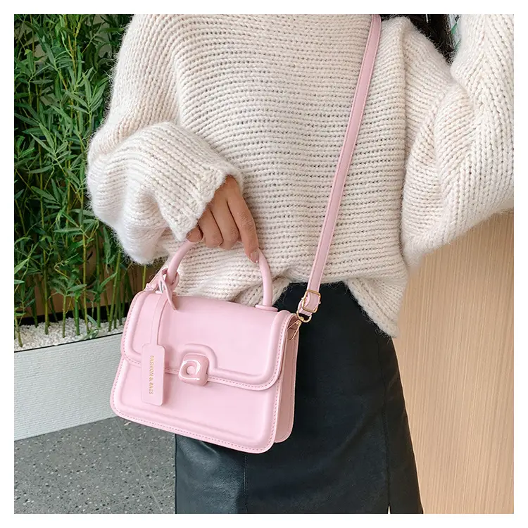 Black Shoulder Messenger Bag for Women 2023 — feature 12