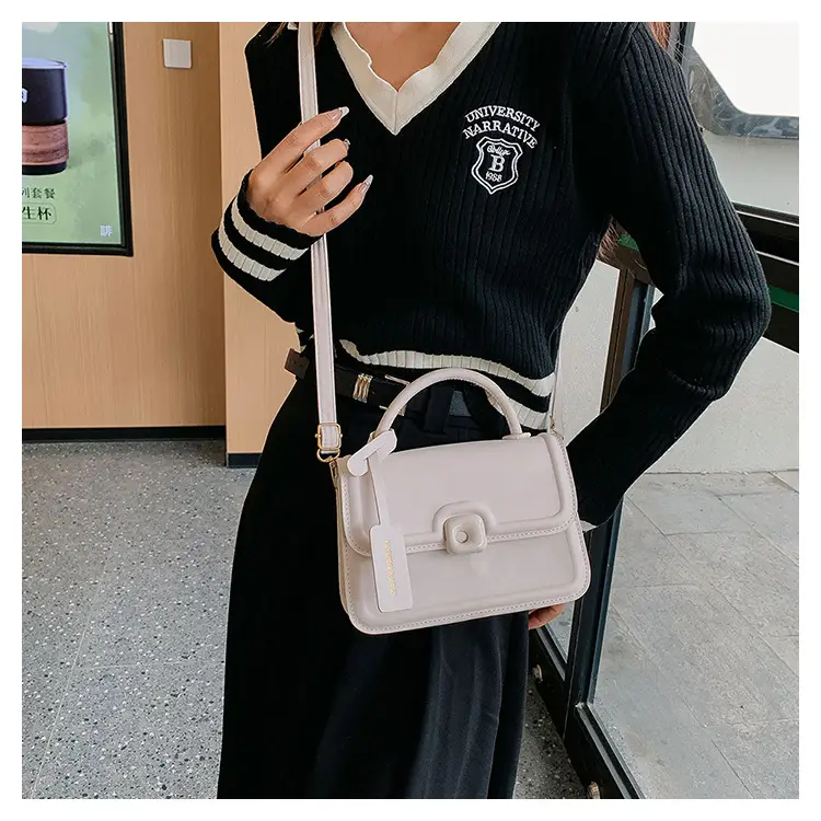 Black Shoulder Messenger Bag for Women 2023 — feature 14