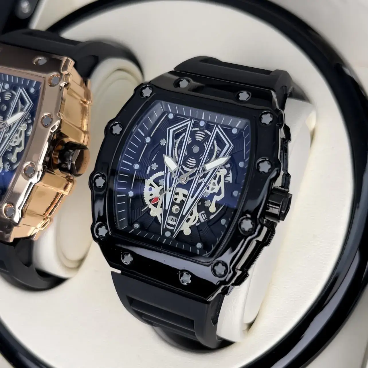 Guberson Men's Baroque Skeleton Watch Black Quartz - Image 5