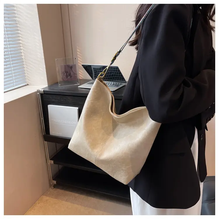 Green Retro Shoulder Messenger Bag for Women — feature 25