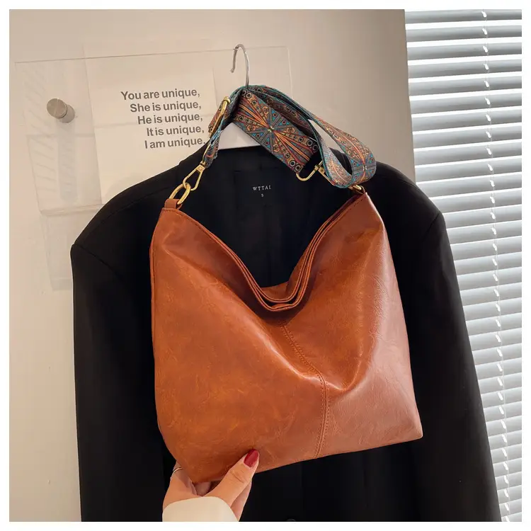 Green Retro Shoulder Messenger Bag for Women — feature 30