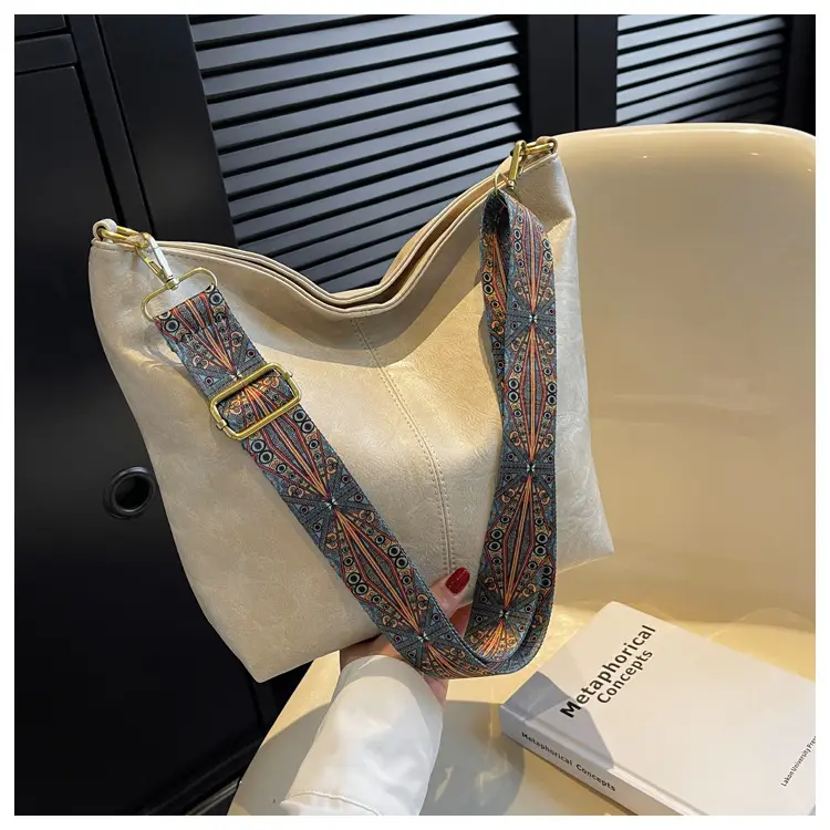 Green Retro Shoulder Messenger Bag for Women — feature 33