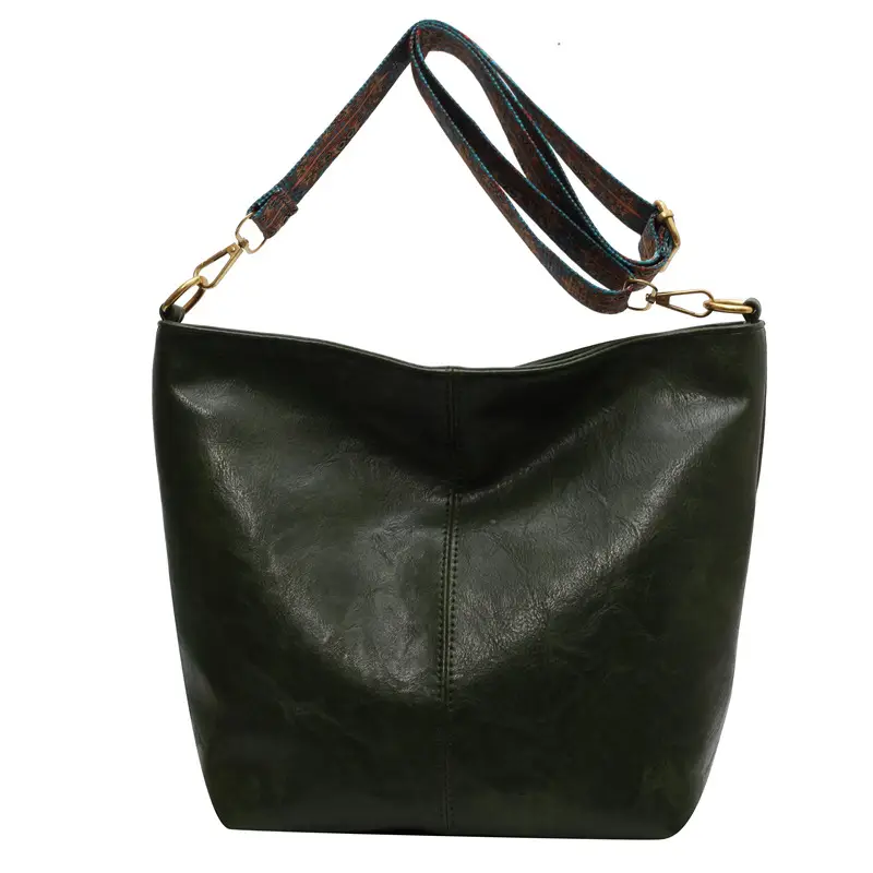 Green Retro Shoulder Messenger Bag for Women - Image 4