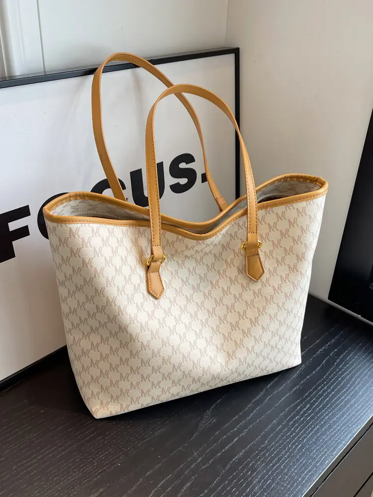 Korean Style Geometric Print Tote Bag for Women - Image 5