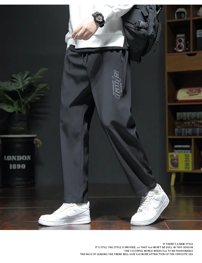 Men Fleece Lined Grey Winter Pants Loose Fit — feature 10