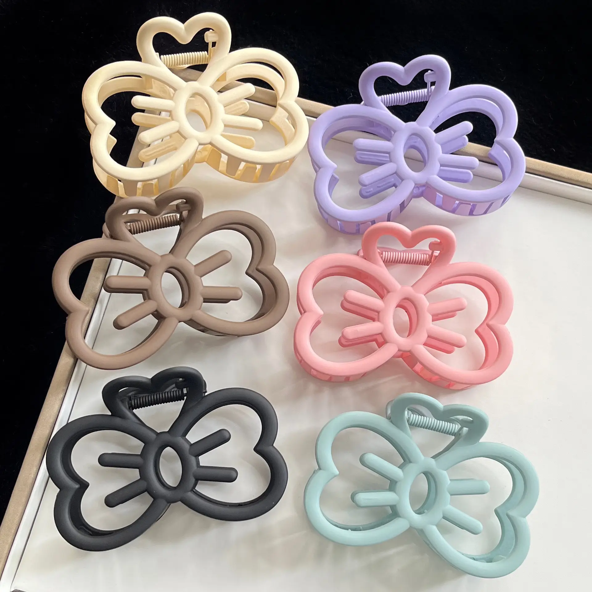 Pink Bow Hair Clip for Women's Back of Head Disc Hair Volume Shark Clip Ins Wind Hair Clip Headwear - Image 6