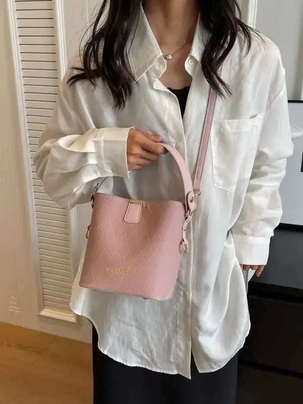 Pink Quilted Women's Bucket Handbag 2023 - Image 9