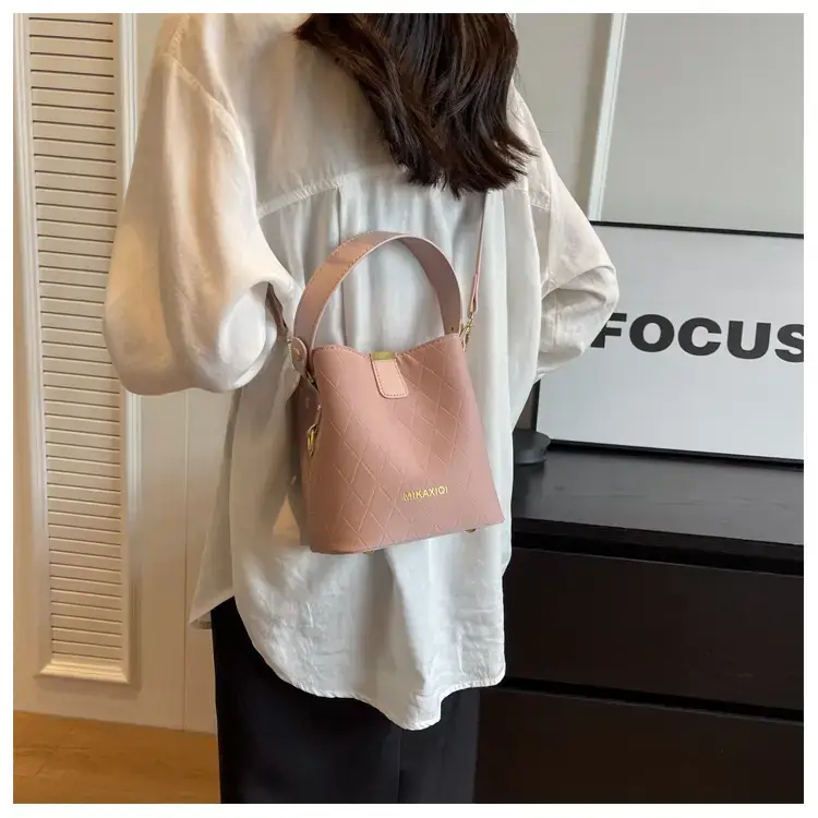 Pink Quilted Women's Bucket Handbag 2023 — feature 14