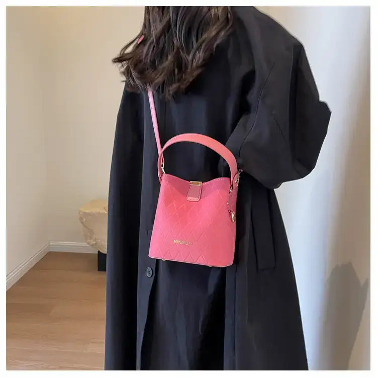 Pink Quilted Women's Bucket Handbag 2023 — feature 22
