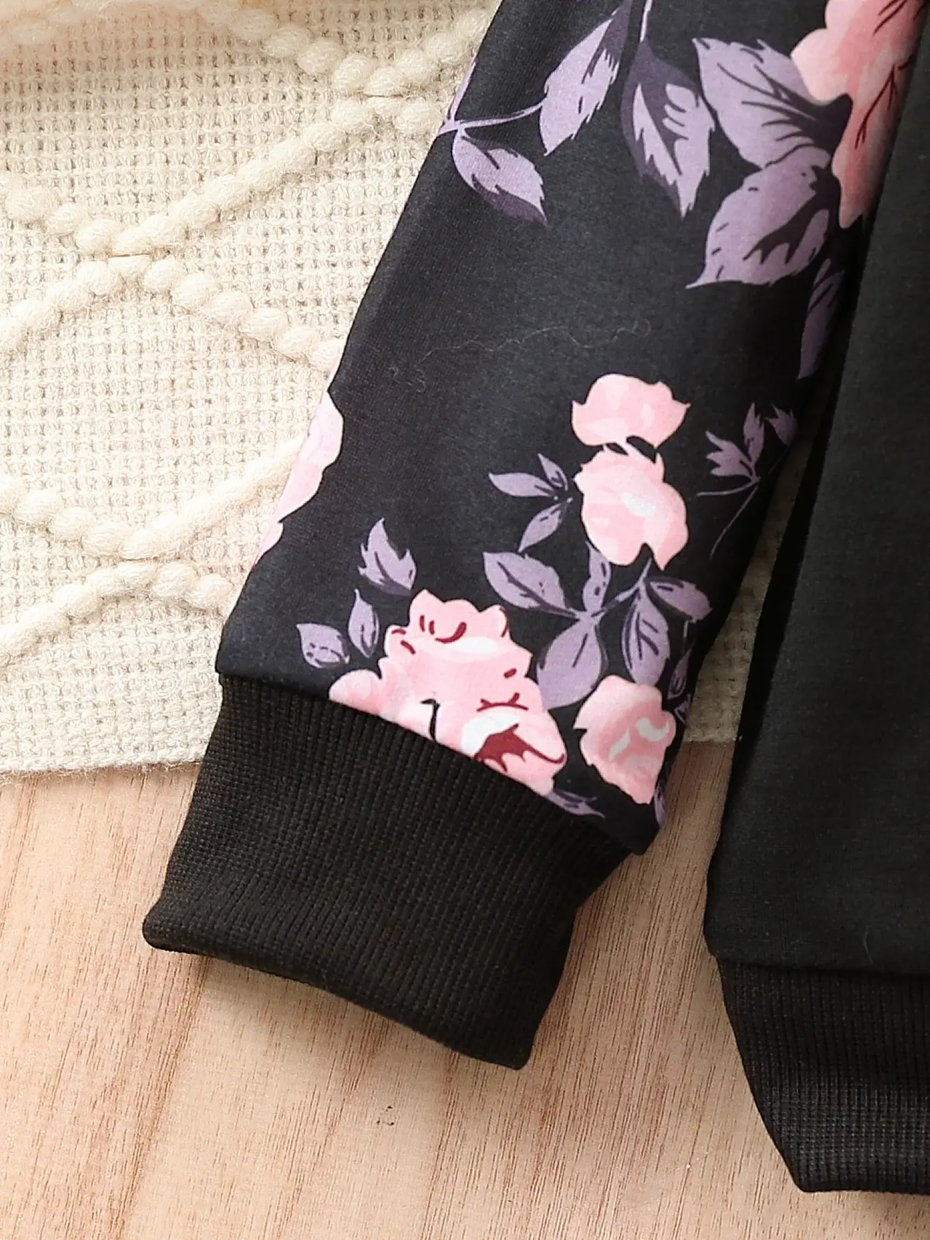 Girls Long Sleeve Sweater Set Black Purple Heart Design — feature 13