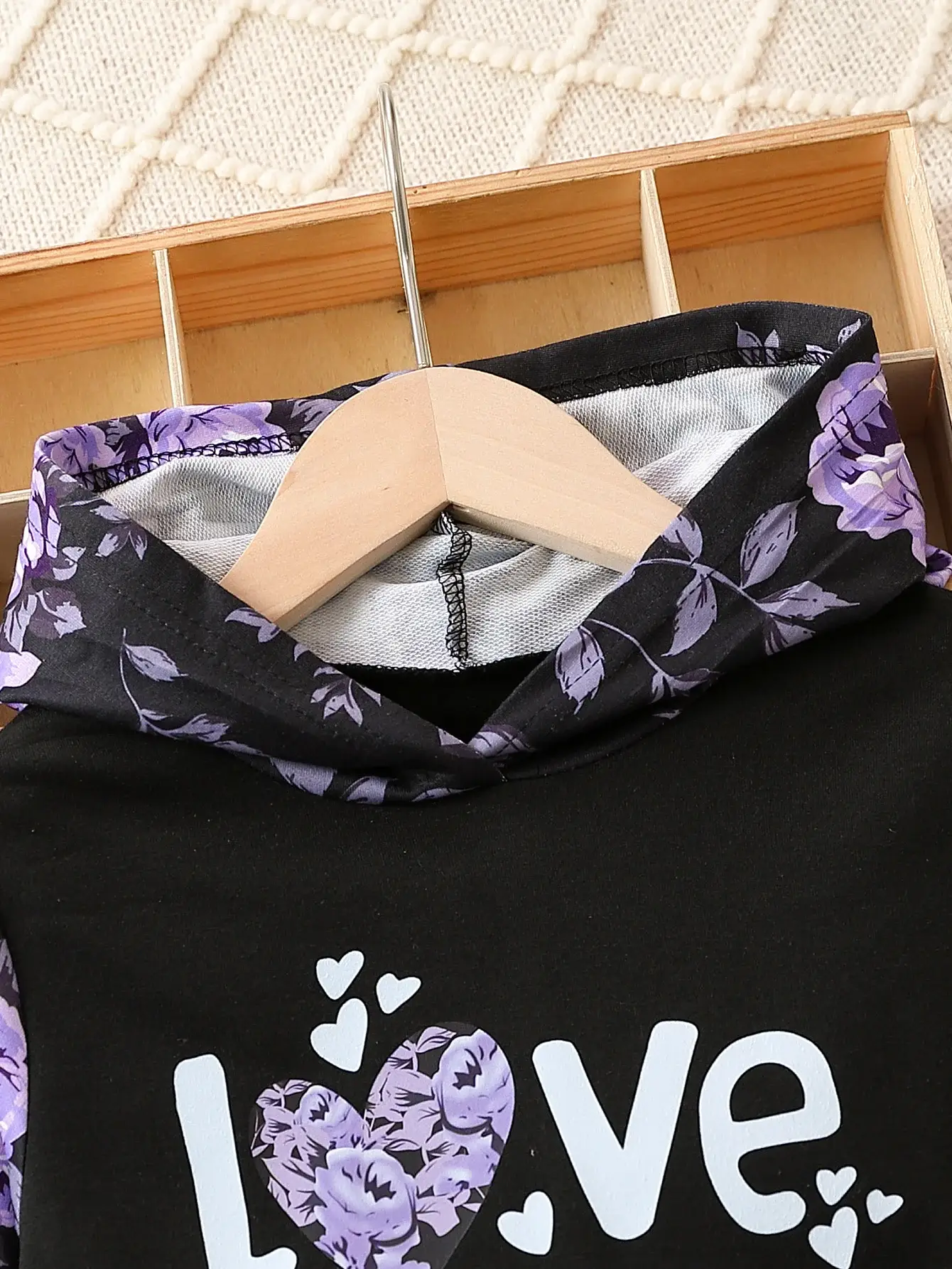 Girls Long Sleeve Sweater Set Black Purple Heart Design — feature 4