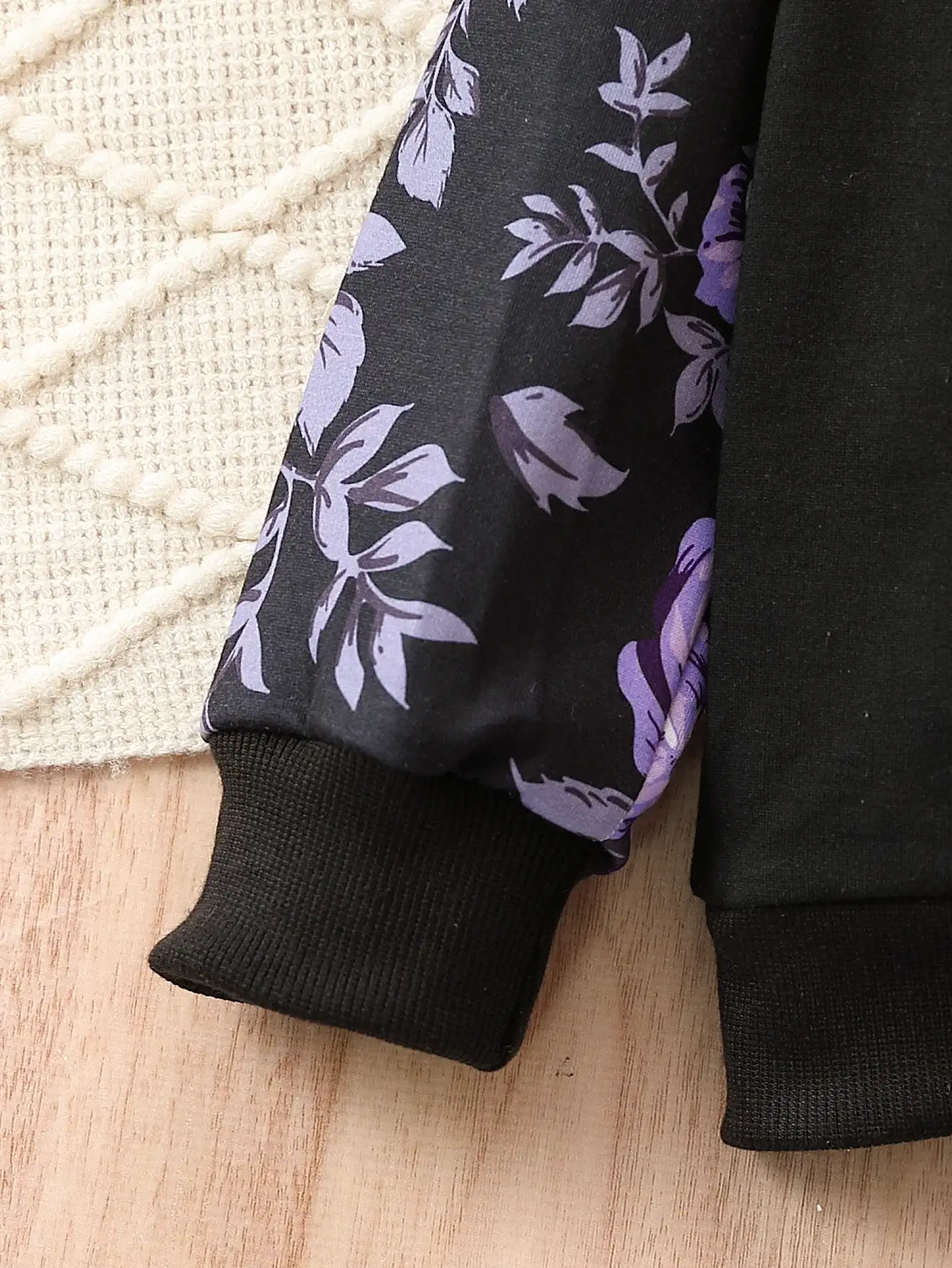Girls Long Sleeve Sweater Set Black Purple Heart Design — feature 6