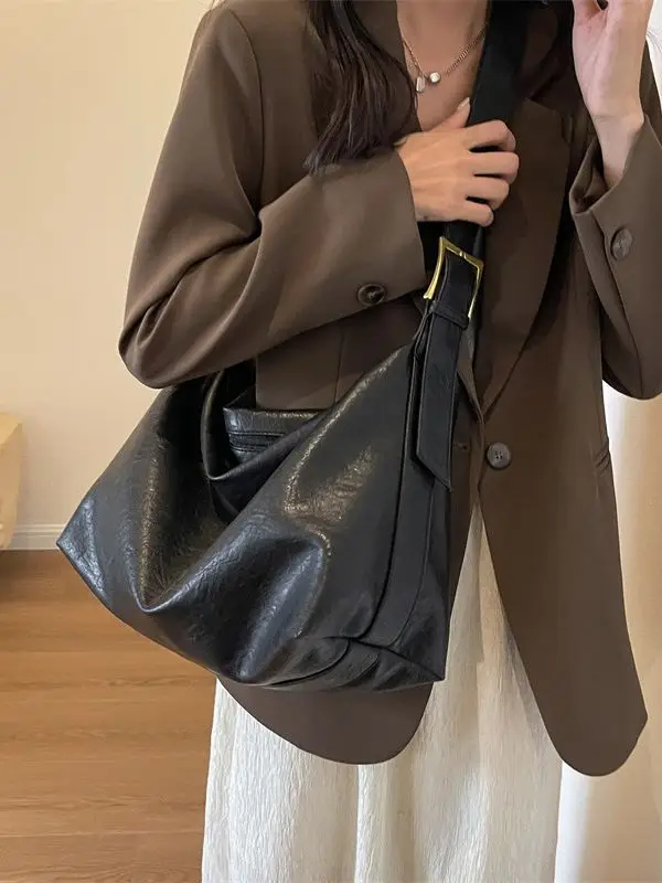 Women Large Capacity Brown Leather Shoulder Messenger Bag - Image 7