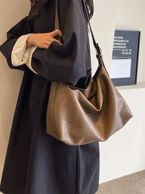 Women Large Capacity Brown Leather Shoulder Messenger Bag - Image 8