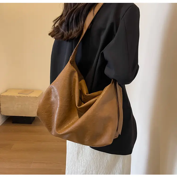 Women Large Capacity Brown Leather Shoulder Messenger Bag — feature 12
