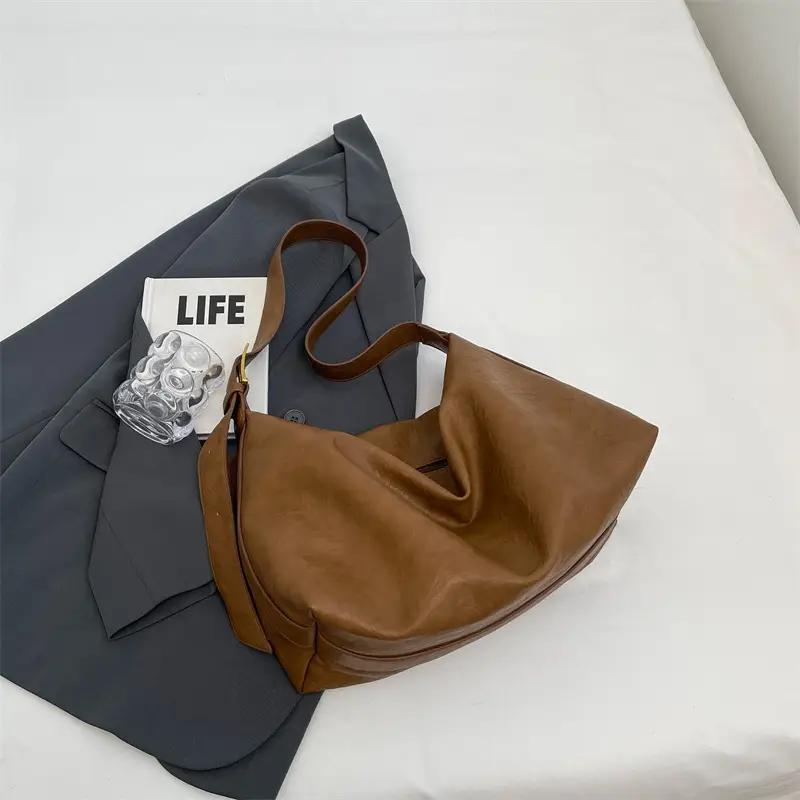 Women Large Capacity Brown Leather Shoulder Messenger Bag - Image 3