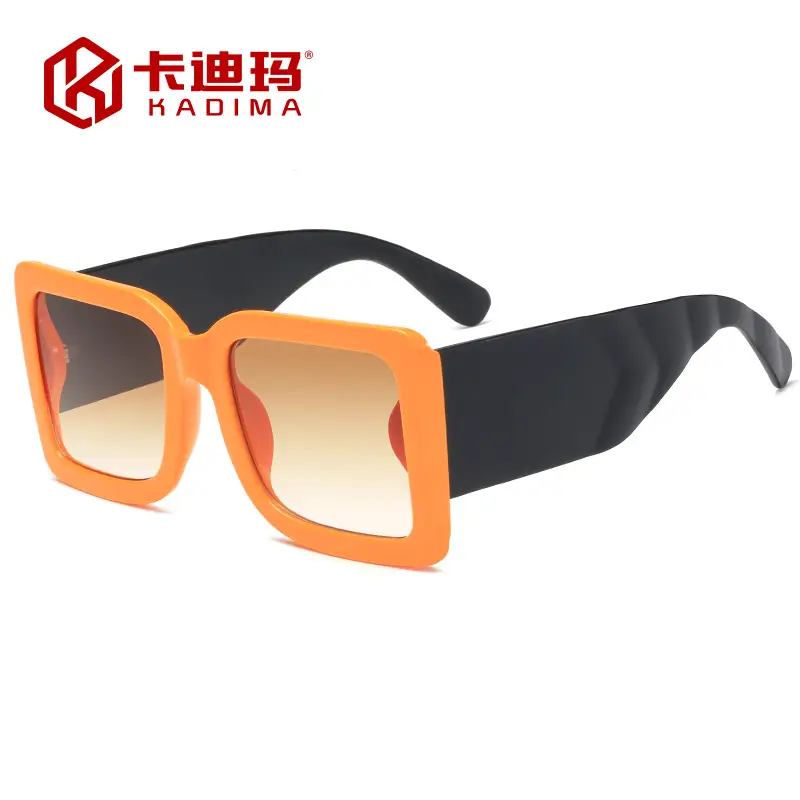 UV-Protective Large Frame Sunglasses for Women - Image 7