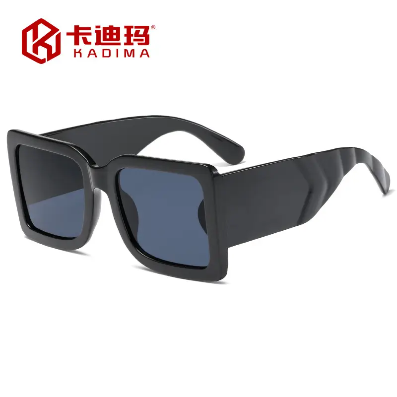 UV-Protective Large Frame Sunglasses for Women - Image 8