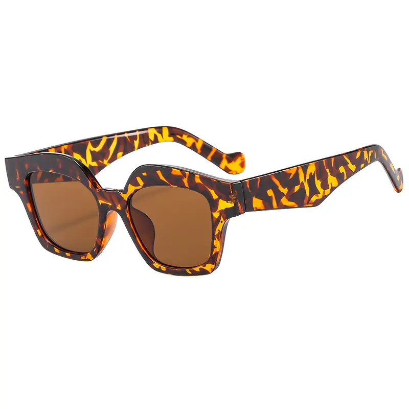 Square Sunglasses for Women Brown Leopard Print - Image 2