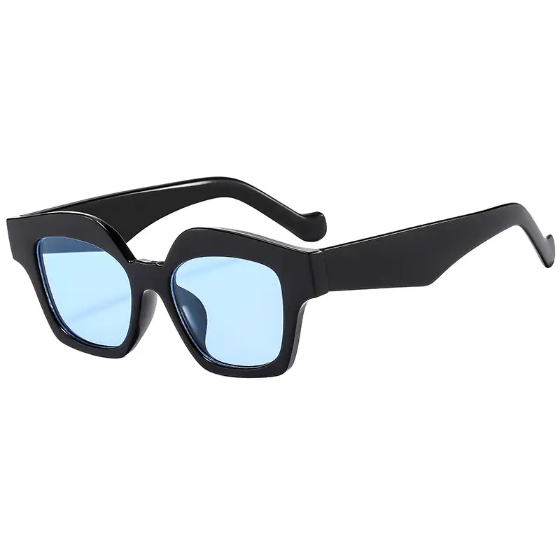 Square Sunglasses for Women Brown Leopard Print - Image 6