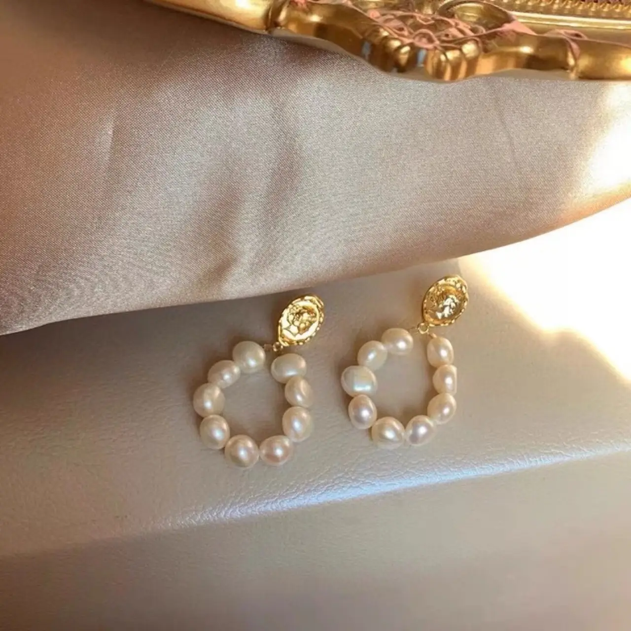 Vintage Pearl Earrings Silver Pin French Retro Design - Image 3
