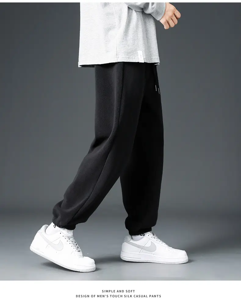 Men Black Fleece Lined Ankle Tied Sweatpants — feature 9