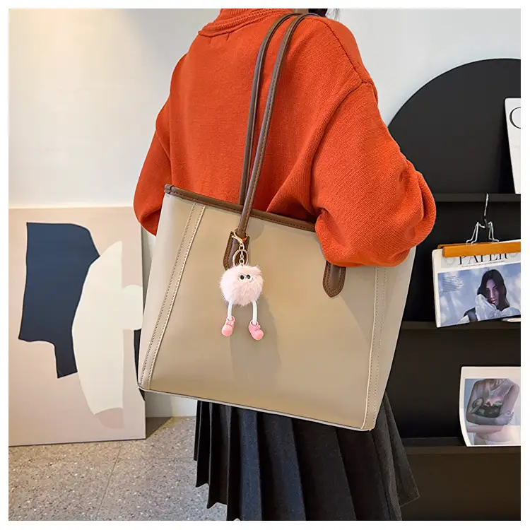 Women's Brown Leather Tote Bag Large Capacity 2023 — feature 12