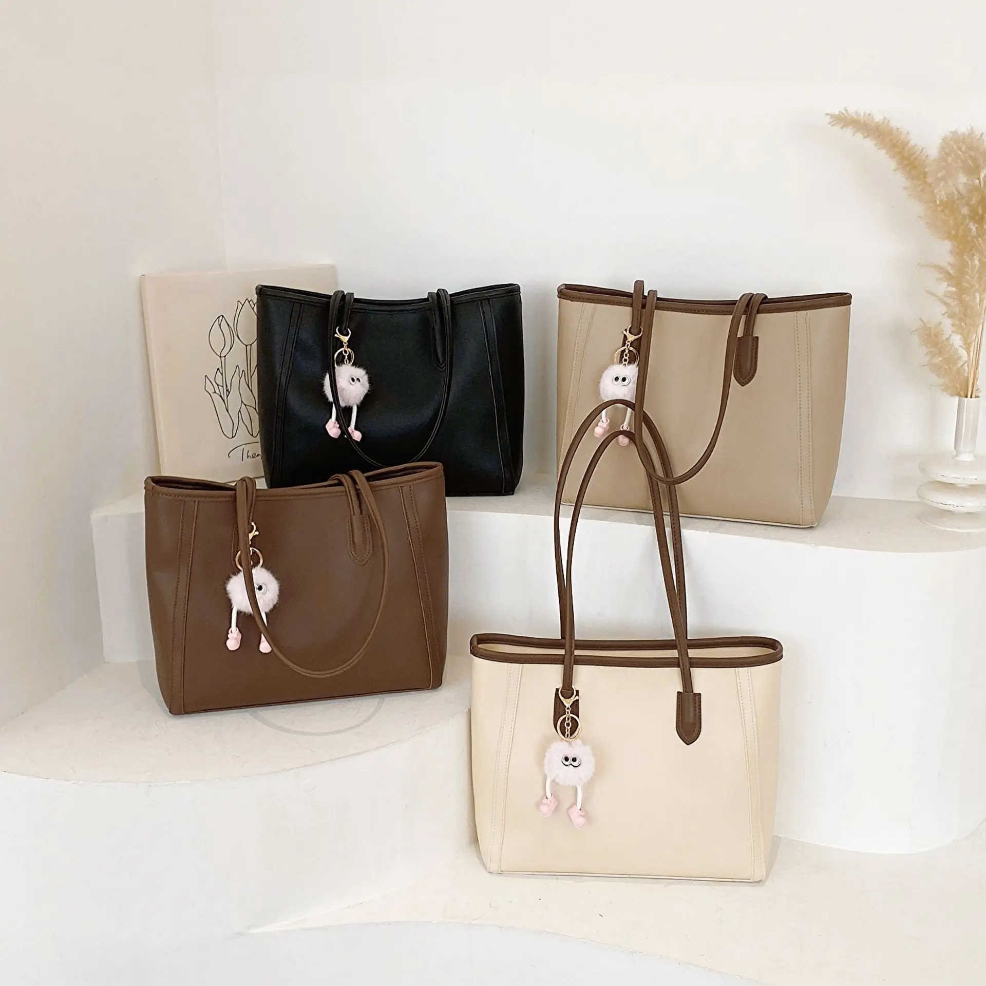 Women's Brown Leather Tote Bag Large Capacity 2023 — feature 21